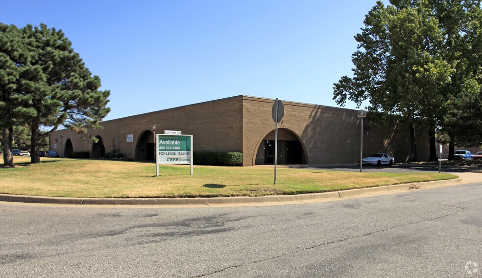More Photos Of 1000 Cornell Pky, Oklahoma City Light Manufacturing For Lease