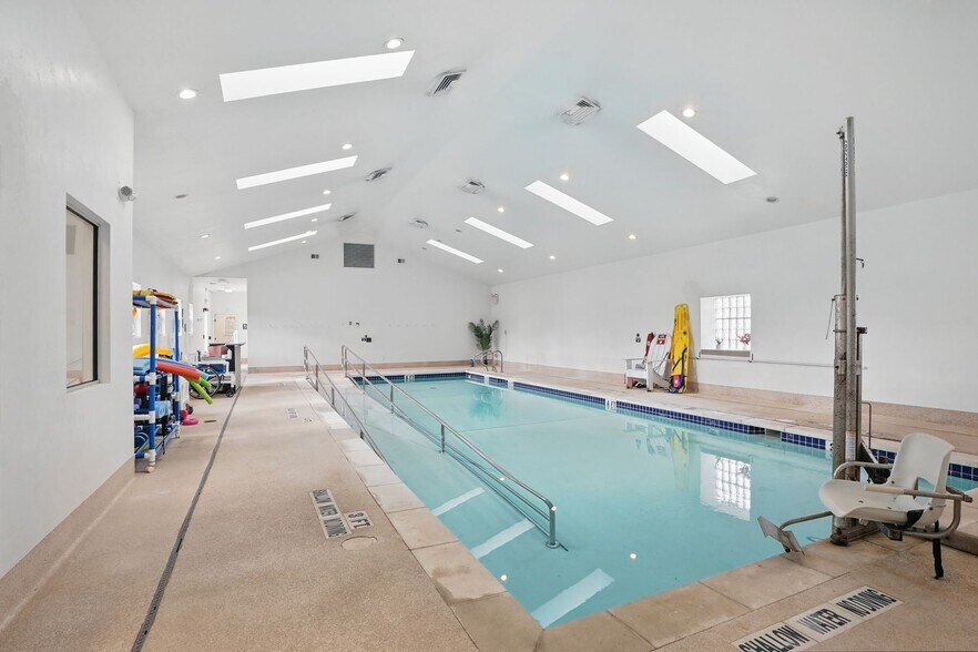 More Photos Of 507 Pittsburgh St, Springdale Rehabilitation Center For Sale