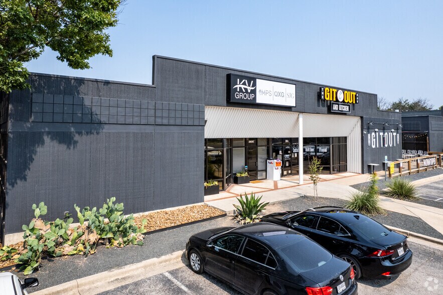 More Photos Of 4930 S Congress Ave, Austin Storefront For Lease