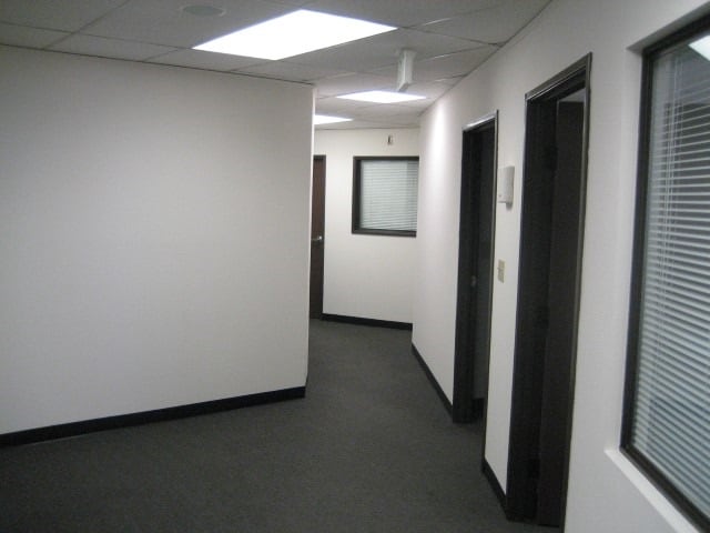 More Photos Of 3500 N San Fernando Blvd, Burbank Flex For Sale