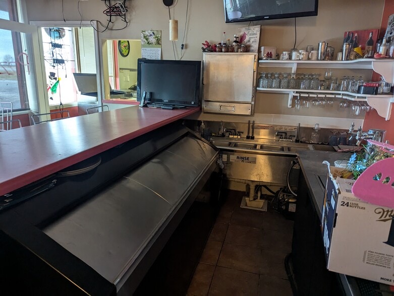 More Photos Of 9180 State Route 140, Hamel Restaurant For Sale