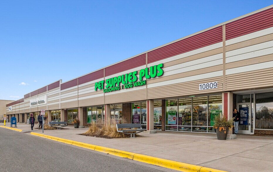 More Photos Of 10855 University Ave NE, Blaine Unknown For Lease