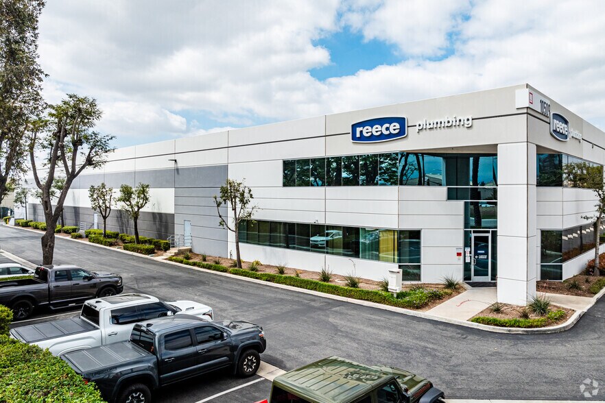 Primary Photo Of 10509 Business Dr, Fontana Warehouse For Lease