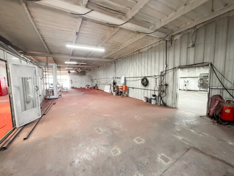 More Photos Of 400 Stoddard st, Odessa Warehouse For Sale