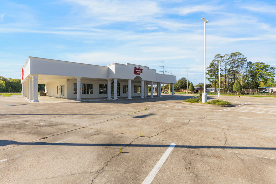 Primary Photo Of 2611 Ambassador Caffery Pky, Lafayette Storefront For Sale