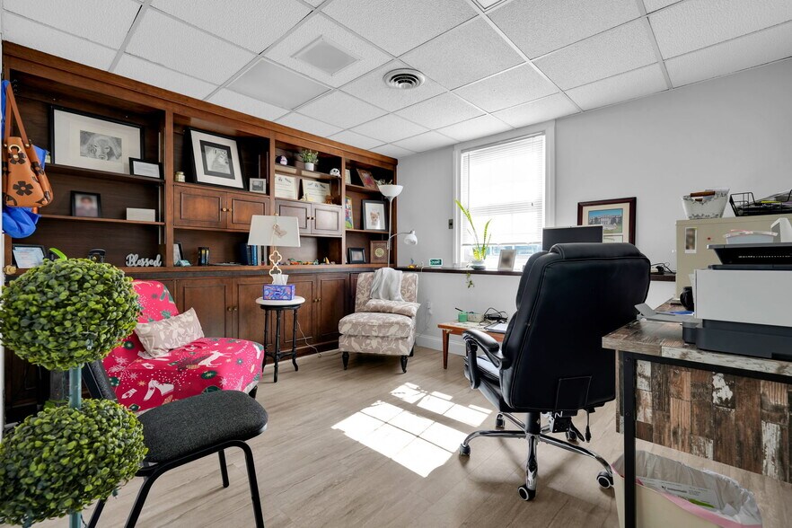 More Photos Of 70 Schanck Rd, Freehold Medical For Lease