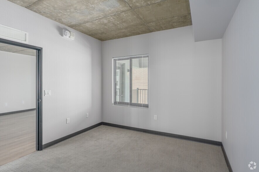 More Photos Of 215-219 S Water St, Henderson Apartments For Lease