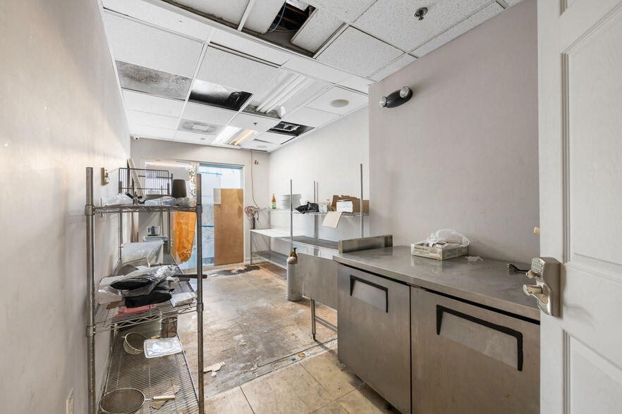 More Photos Of 1103-1111 E Las Olas Blvd, Fort Lauderdale Freestanding For Lease