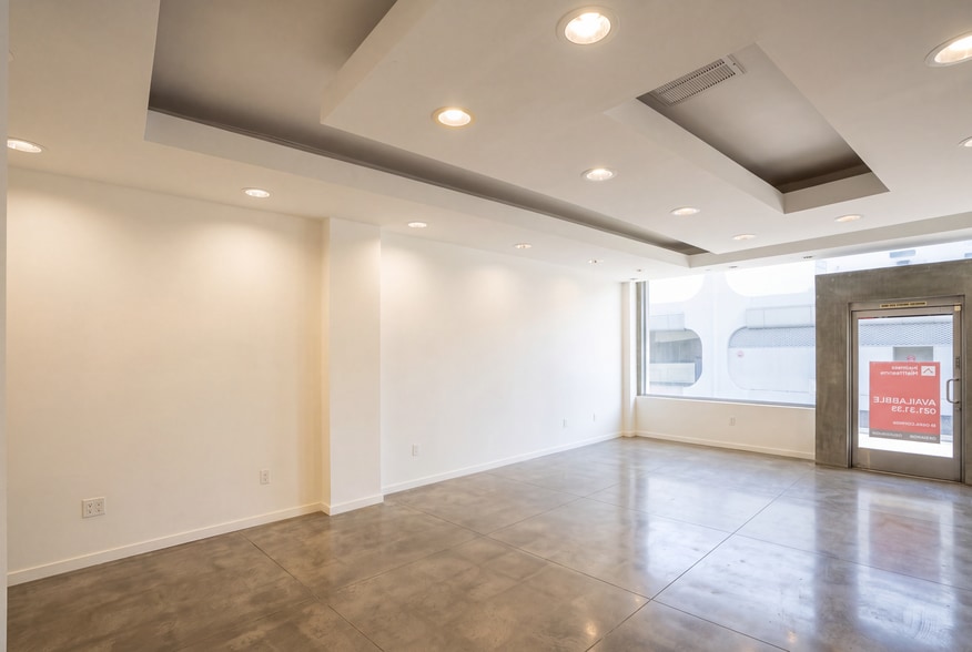 More Photos Of 9775 Santa Monica Blvd, Beverly Hills General Retail For Sale