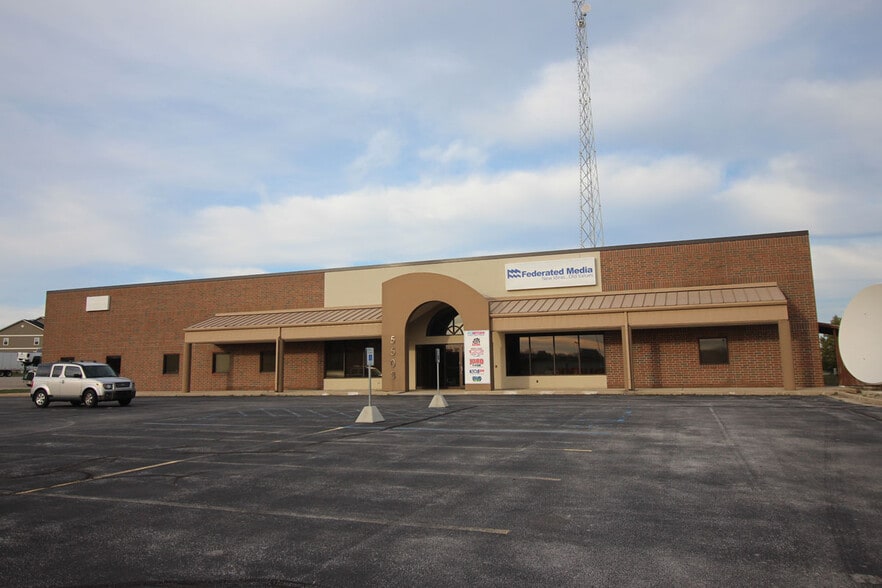 Primary Photo Of 5701-5725 Coventry Ln, Fort Wayne Unknown For Lease