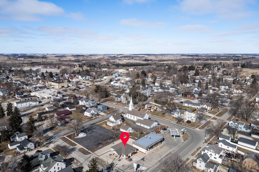 More Photos Of 102 S Woodward St, Brandon Service Station For Sale