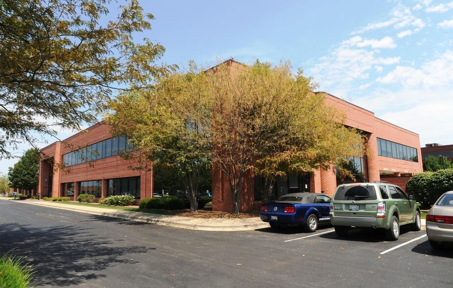 More Photos Of 3200 Robbins Rd, Springfield Office For Sale