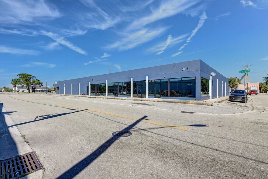 More Photos Of 519 Delaware Ave, Fort Pierce General Retail For Lease