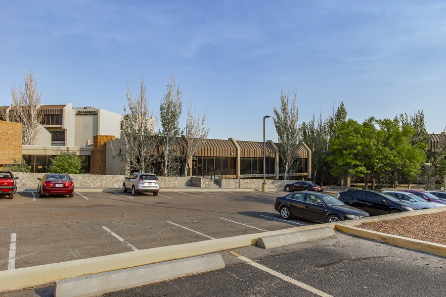 More Photos Of 4171 N Mesa St, El Paso Office For Sale