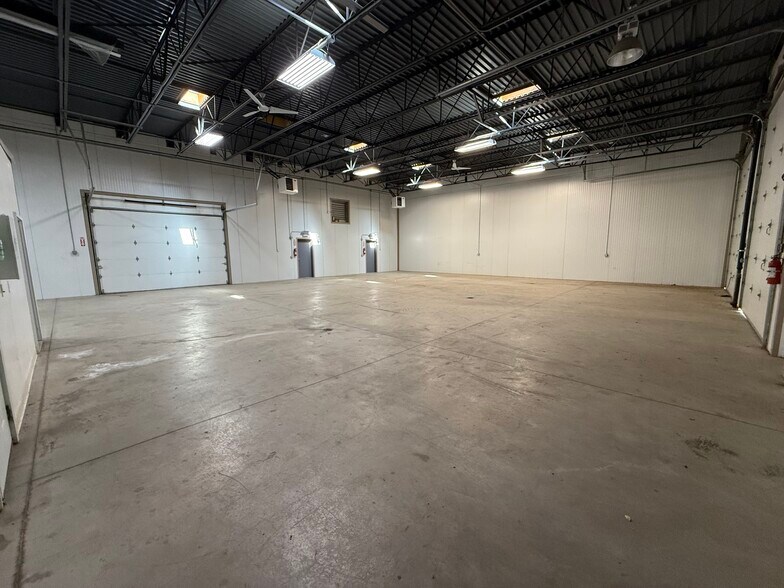More Photos Of 1985 W Iliff Ave, Englewood Warehouse For Lease
