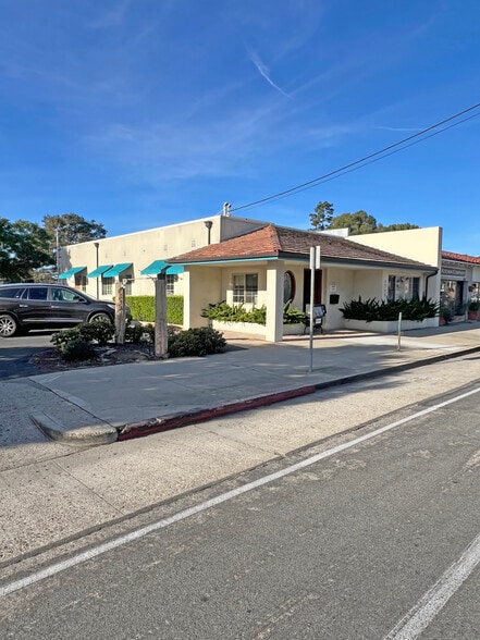 More Photos Of 1715 State St, Santa Barbara Office For Lease