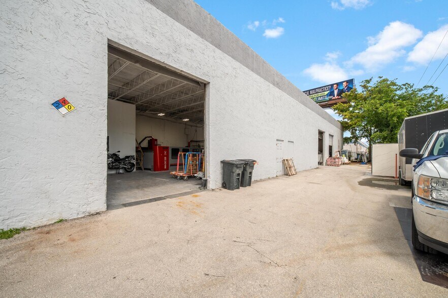 More Photos Of 800 SW 17th Ave, Delray Beach Warehouse For Sale