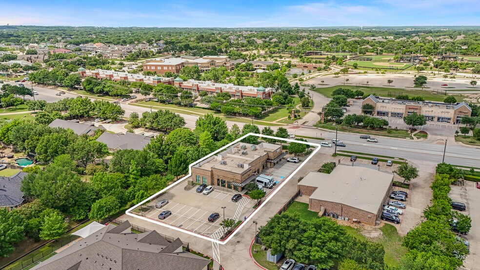 More Photos Of 445 W Southlake Blvd, Southlake Freestanding For Sale