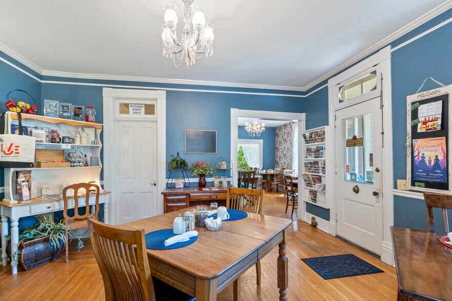 More Photos Of 5 Ojo St, Eureka Springs Hospitality For Sale