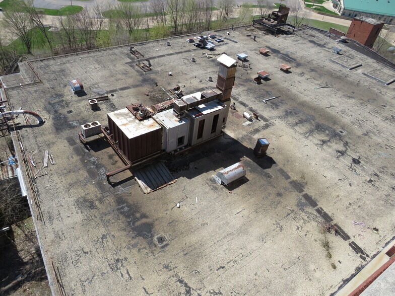 More Photos Of 224 Main St, Marseilles Industrial For Sale