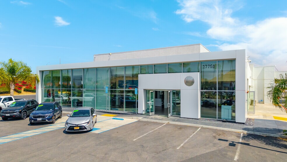 More Photos Of 27750 Eucalyptus Ave, Moreno Valley Auto Dealership For Lease
