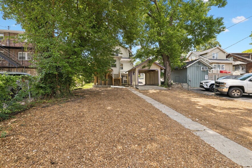 More Photos Of 1604 17th Ave S, Nashville Office Residential For Sale