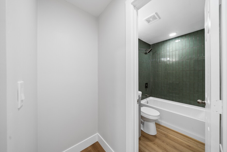 More Photos Of 4022 42nd St, San Diego Apartments For Sale