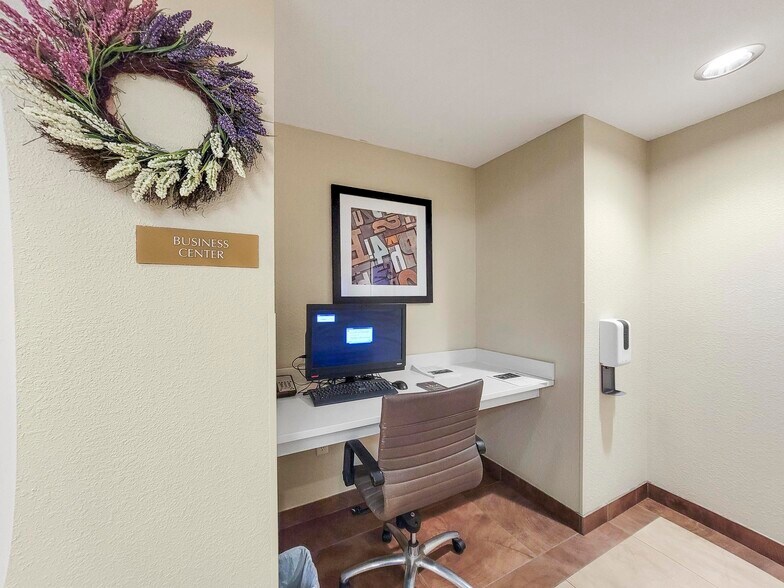 More Photos Of 1220 E Douglas Rd, Granger Hotel For Sale