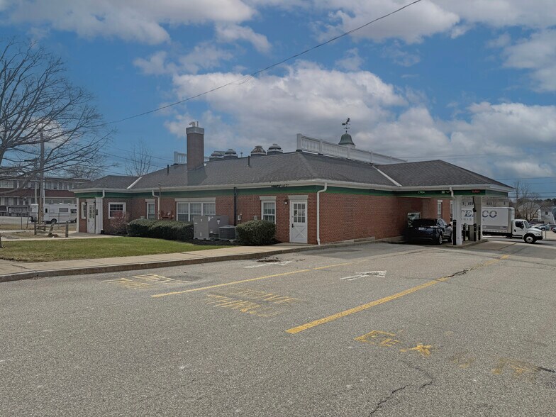 More Photos Of 40 High St, Hampton Storefront Retail Office For Sale