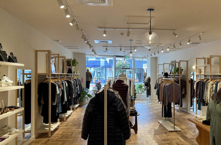 More Photos Of 666 Bridgeway, Sausalito General Retail For Sale