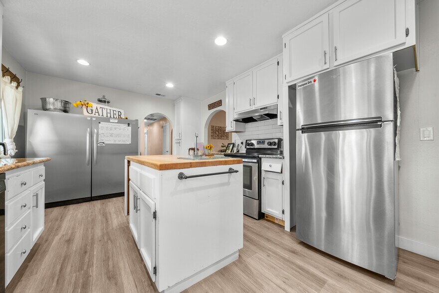 More Photos Of 42165 Patton Pl, Murrieta Healthcare For Sale