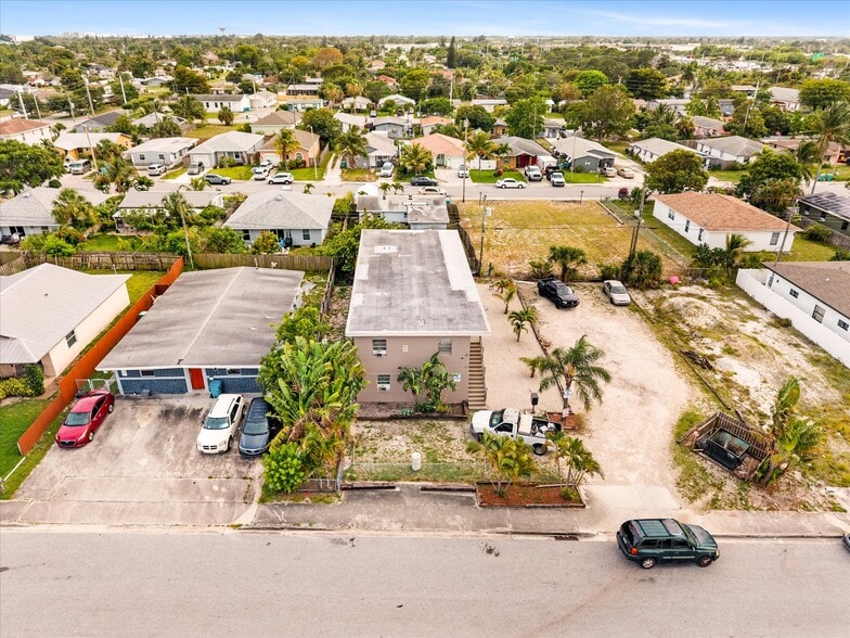 More Photos Of 526 NW 12th Ave, Boynton Beach Apartments For Sale