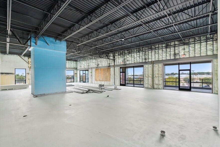 More Photos Of 2660 Old Denton Rd, Carrollton Unknown For Lease