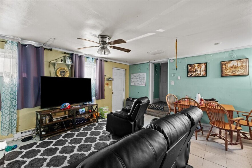 More Photos Of 412 N 8th St, Stroudsburg Apartments For Sale