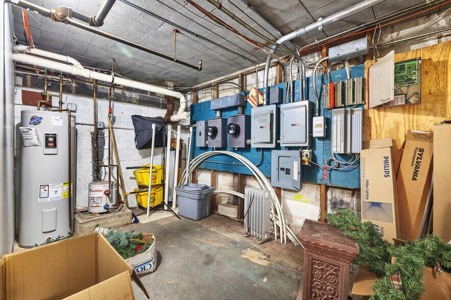 More Photos Of 122 Central Ave, Clark Storefront Retail Office For Sale