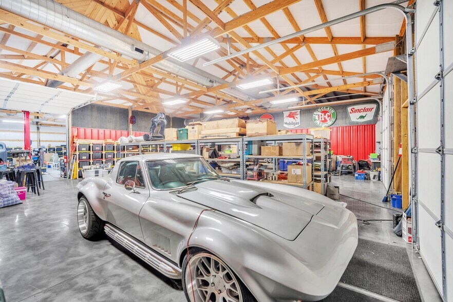 More Photos Of 4271 Calhoun Memorial Hwy, Easley Showroom For Sale