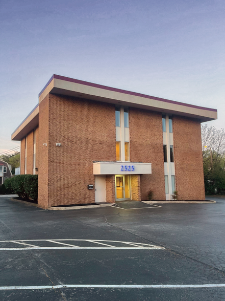 Primary Photo Of 2323 Pennsylvania Ave, Wilmington Medical For Lease