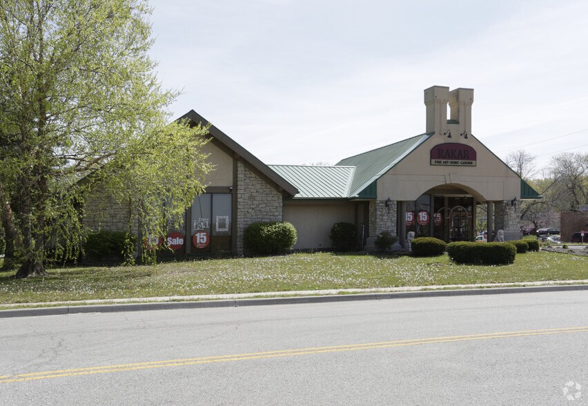 More Photos Of 8693 Bluejacket St, Lenexa Storefront Retail Office For Sale
