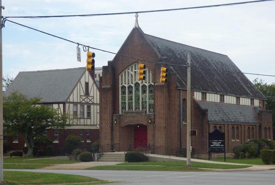 Primary Photo Of 1024 Quintard Ave, Anniston Religious Facility For Sale