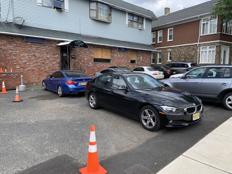 More Photos Of 75-77 Paterson Ave, Wallington Warehouse For Lease