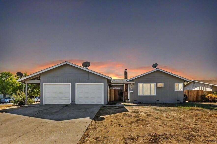 More Photos Of 7656 23rd St, Sacramento Multifamily For Sale