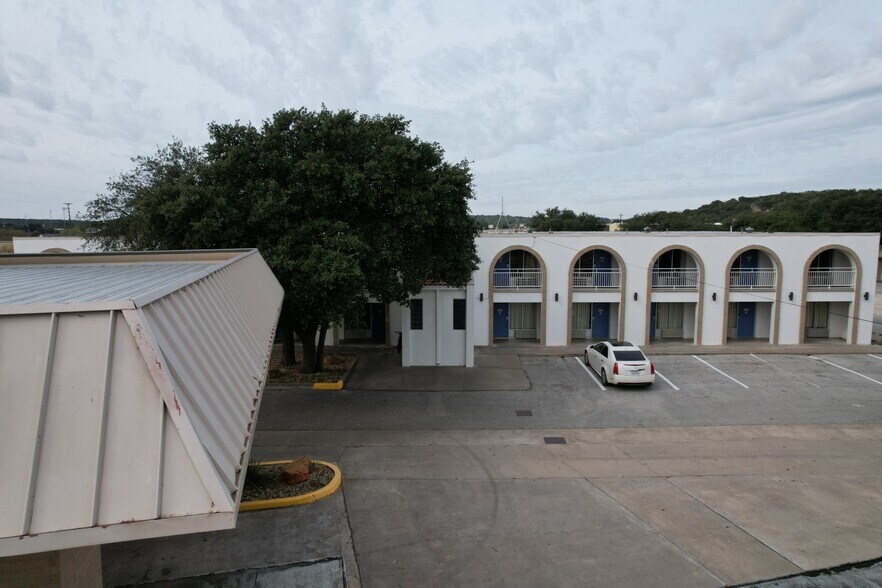 More Photos Of 1312 N Service Rd, Sonora Hotel For Sale