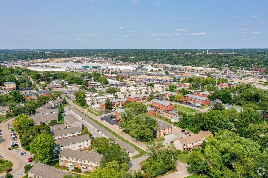 More Photos Of 1367-1369 S 76th Ave, Omaha Apartments For Sale