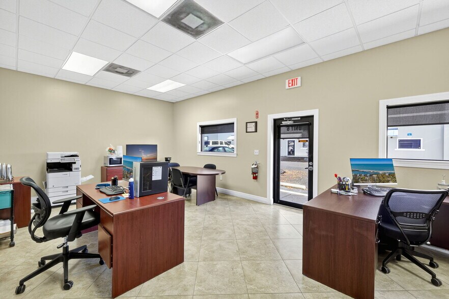 More Photos Of 7863 Drew Cir, Fort Myers Warehouse For Sale