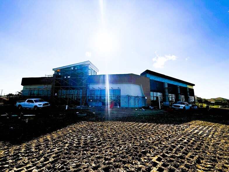 More Photos Of 7501 25th Ave, Texas City Service Station For Lease