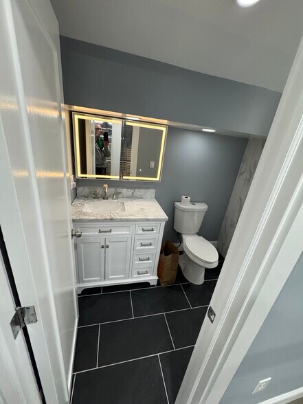 More Photos Of 15 E Farm St, Waterbury Warehouse For Sale