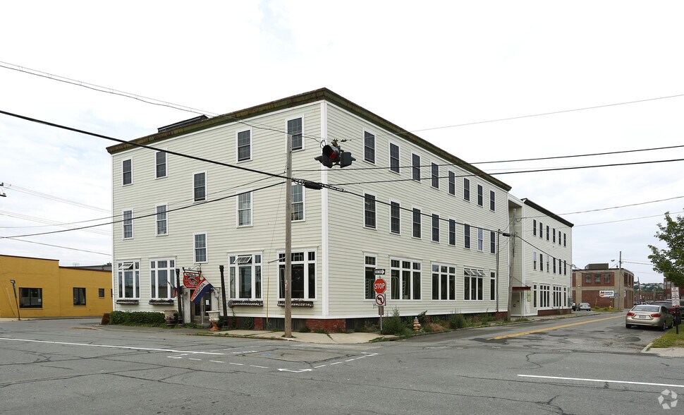 Primary Photo Of 125 Kennebec St, Portland Freestanding For Sale