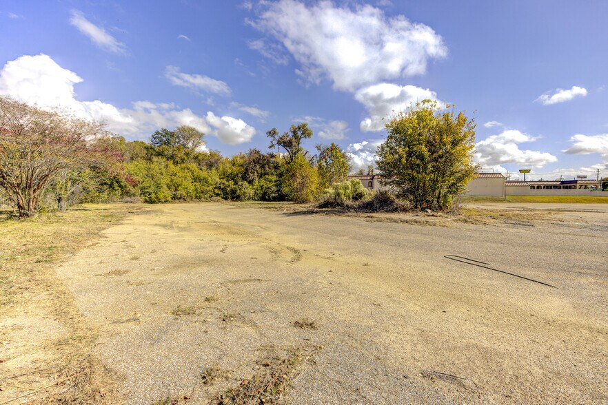 More Photos Of 3955 Clay St, Vicksburg Land For Sale