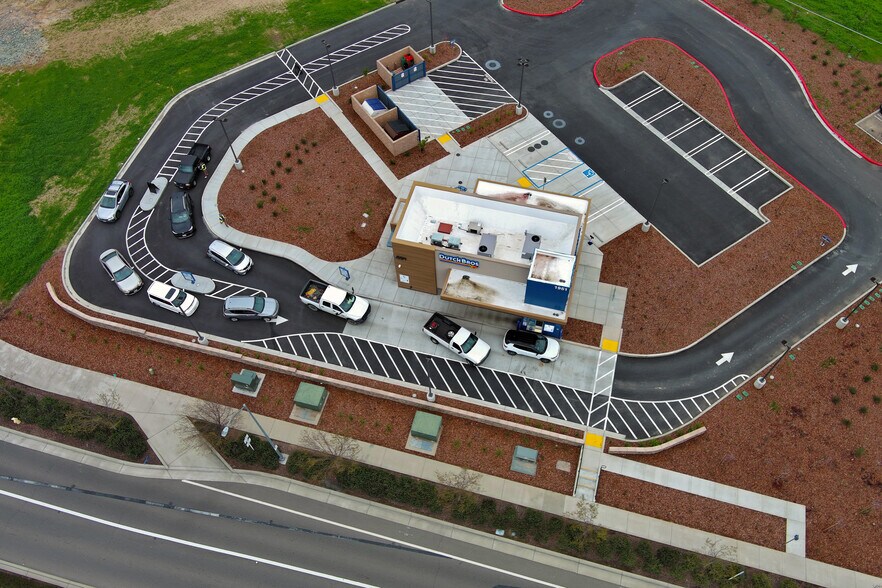 More Photos Of 1951 Freedom Way, Roseville Fast Food For Sale