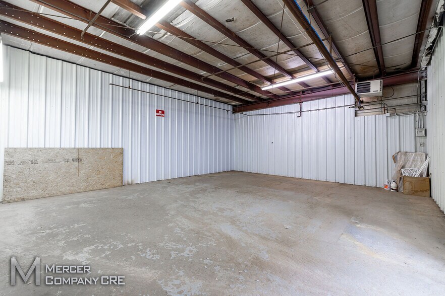 More Photos Of 1635 SE 29th St, Oklahoma City Warehouse For Lease